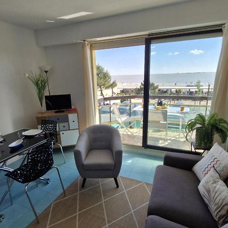 Saint Georges De Didonne - Pleine Vue Mer Pour Ce Studio Cabine Face A La Plage Kültér fotó