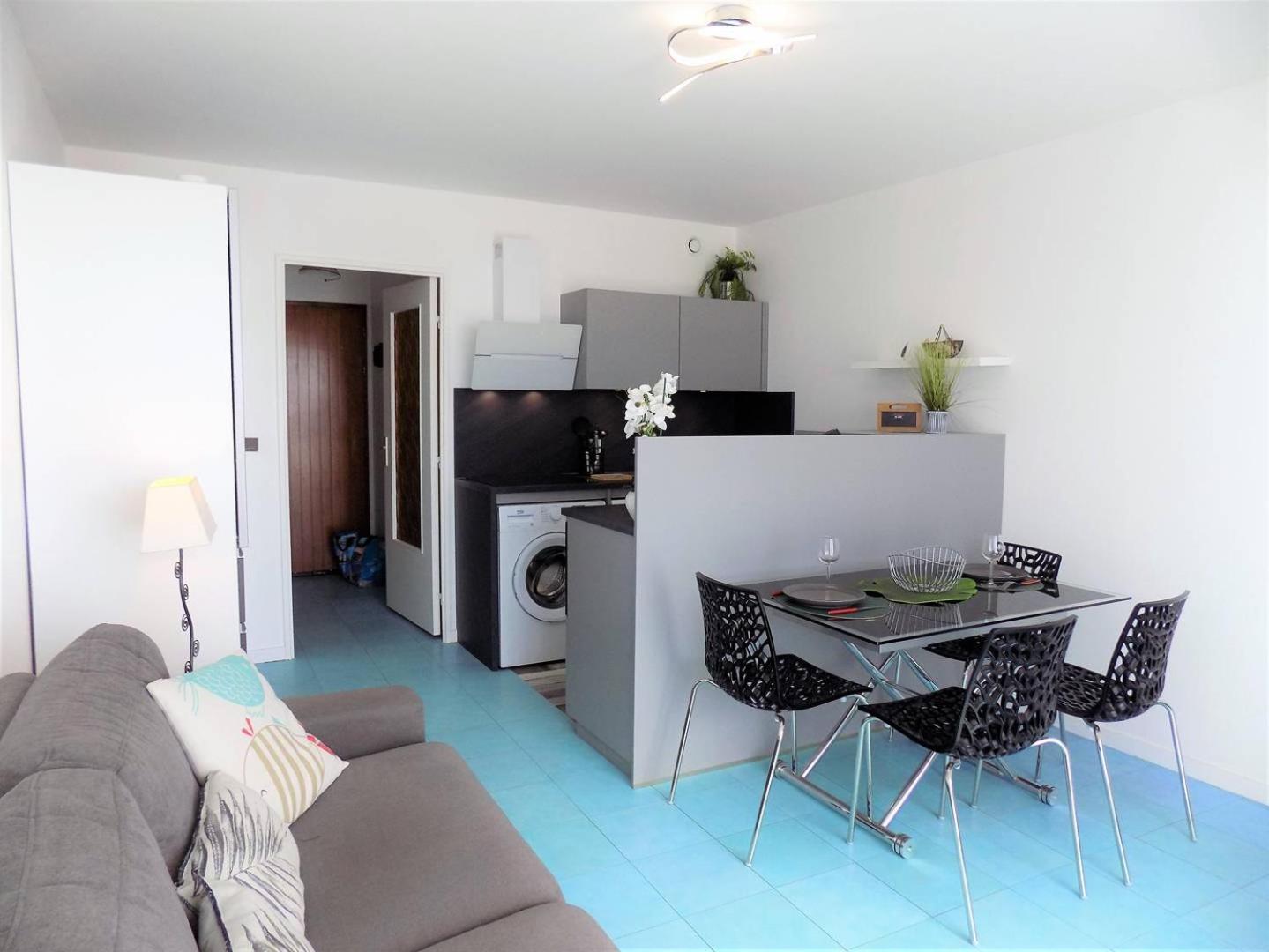 Saint Georges De Didonne - Pleine Vue Mer Pour Ce Studio Cabine Face A La Plage Kültér fotó